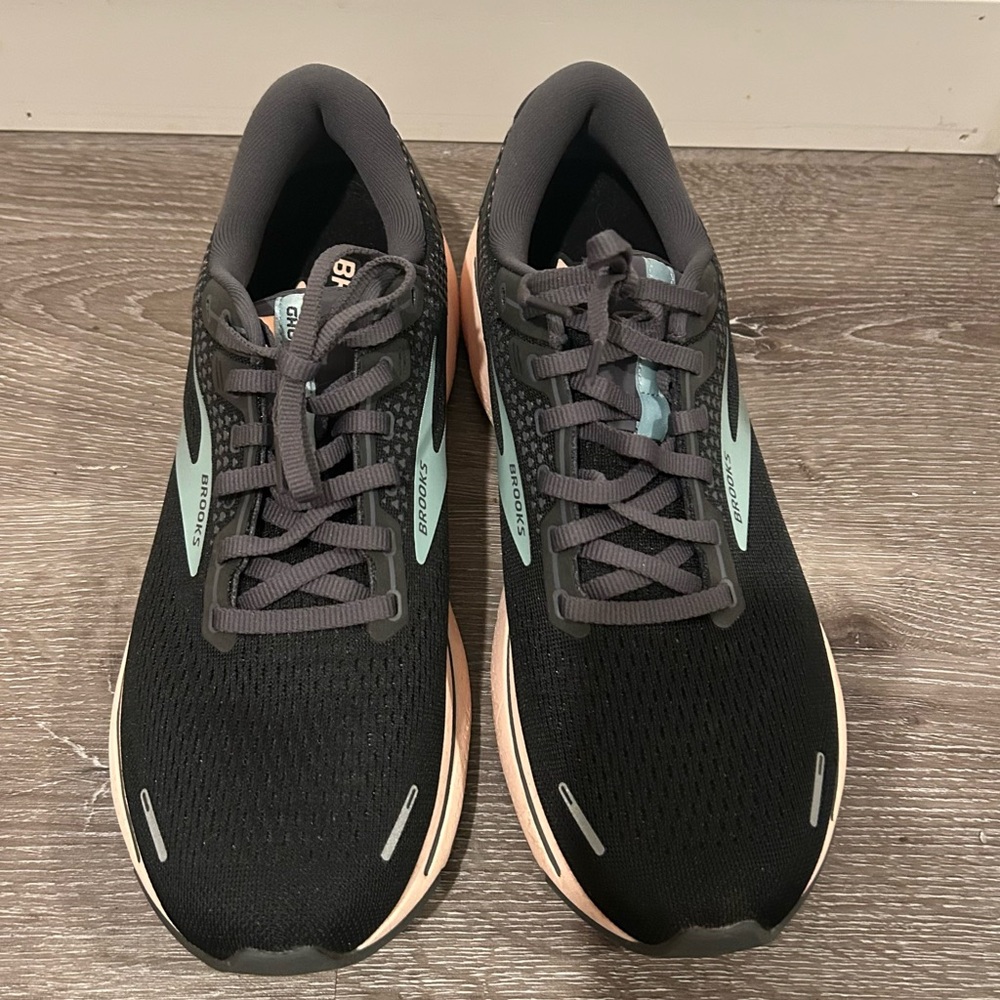 Brooks Ghost 14 Women's Black and Peach Color Way Athletic Shoes